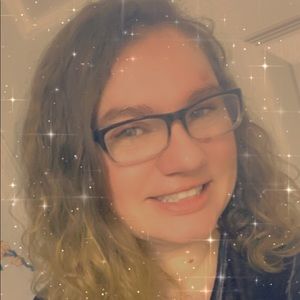 Meet your Posher, Leah